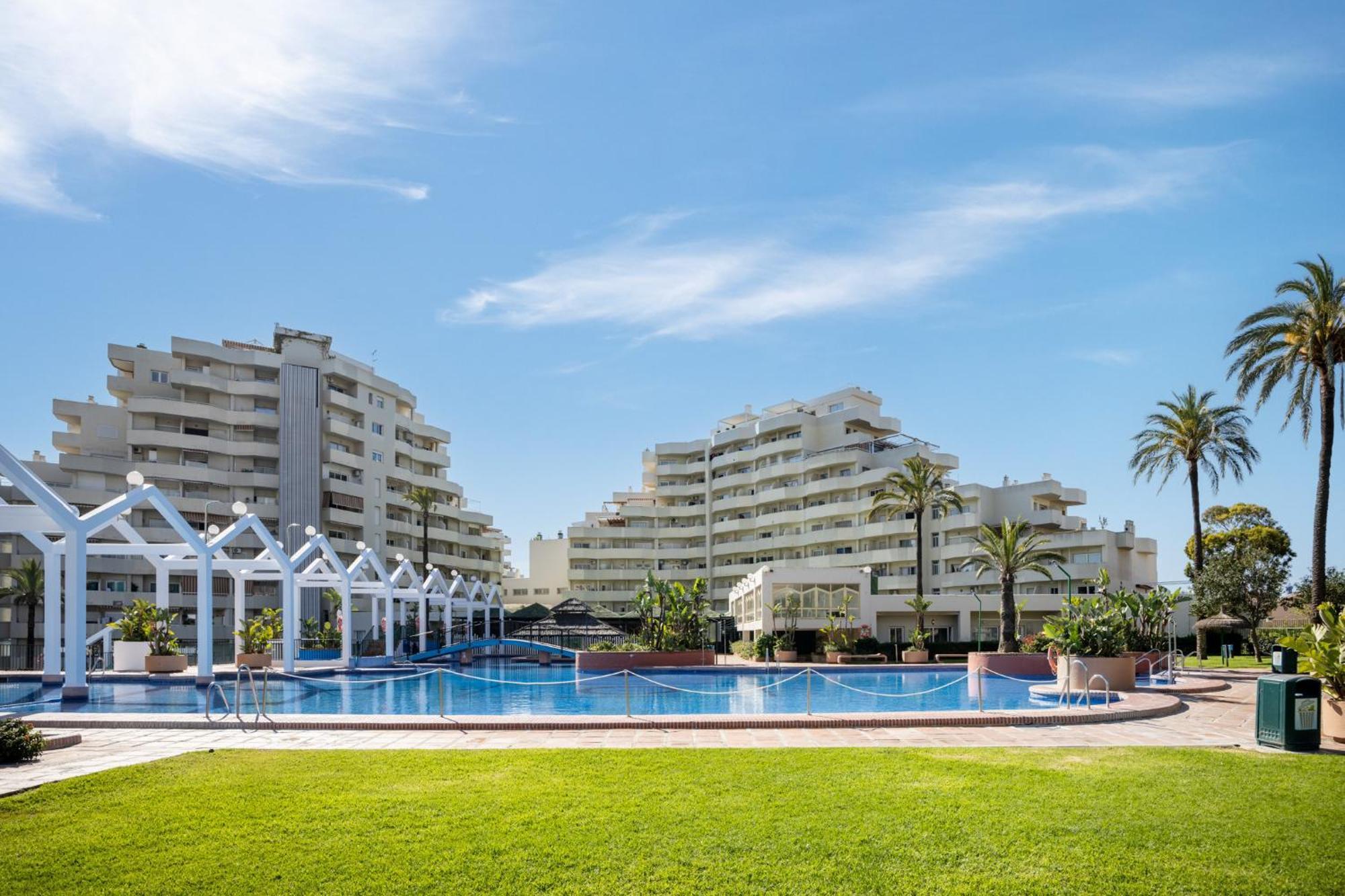 Benalbeach Premium Apartments By Alfresco Stays Benalmadena Luaran gambar
